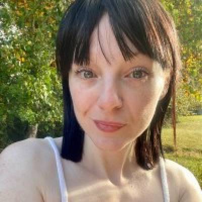 Selina F. Profile Picture