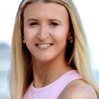 Emily Y. Profile Picture